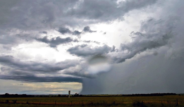 Alerta é de mais chuva e ventos de 100 km/h em MS