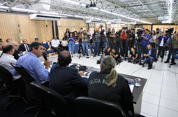 Governo terá reforço na ronda policial, ampliação do monitoramento e botão de pânico nas escolas