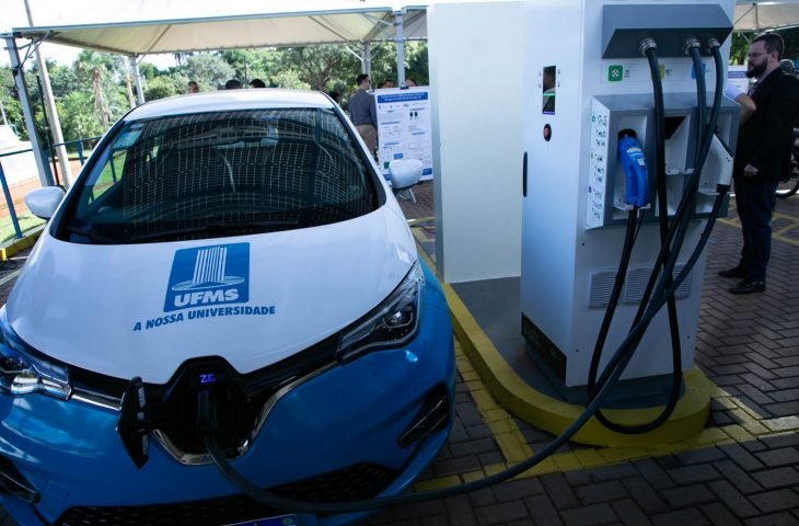 Carbono Neutro: com parceria do Governo, MS ganha eletroposto de carga rápida para veículos elétricos