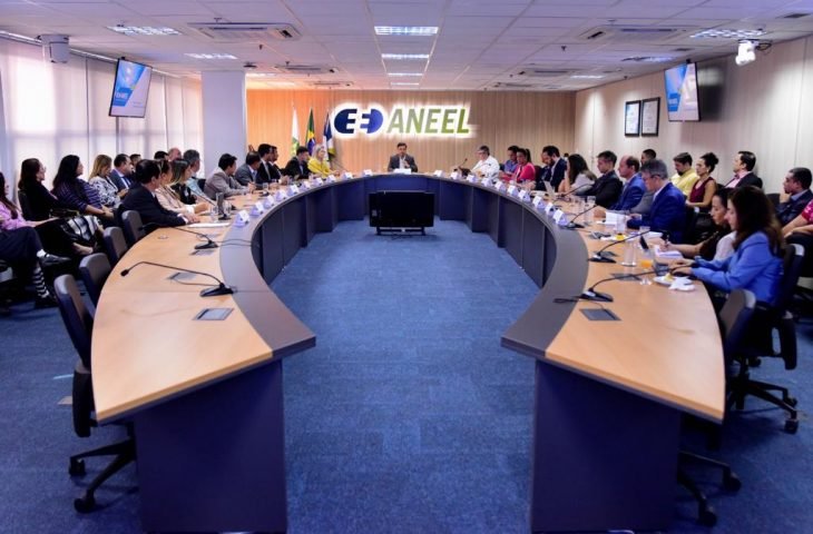 Na Aneel, Agems discute melhorias na descentralização da fiscalização de energia elétrica