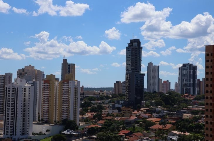 Semana começa com tempo estável e sol, sem previsão de chuva no Estado