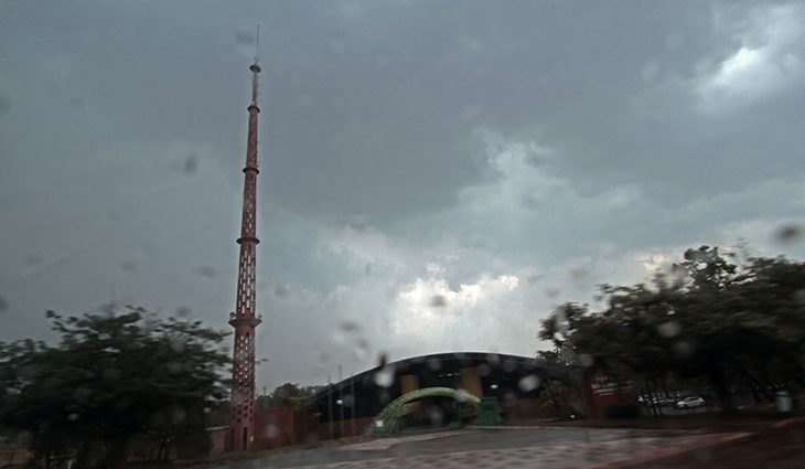 Quarta-feira chuvosa pode ter temporais e quedas de granizo em MS