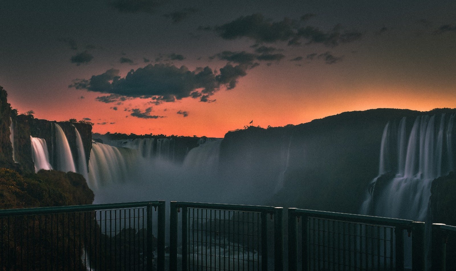 Passeio Pôr do Sol nas Cataratas do Iguaçu ganha novo horário